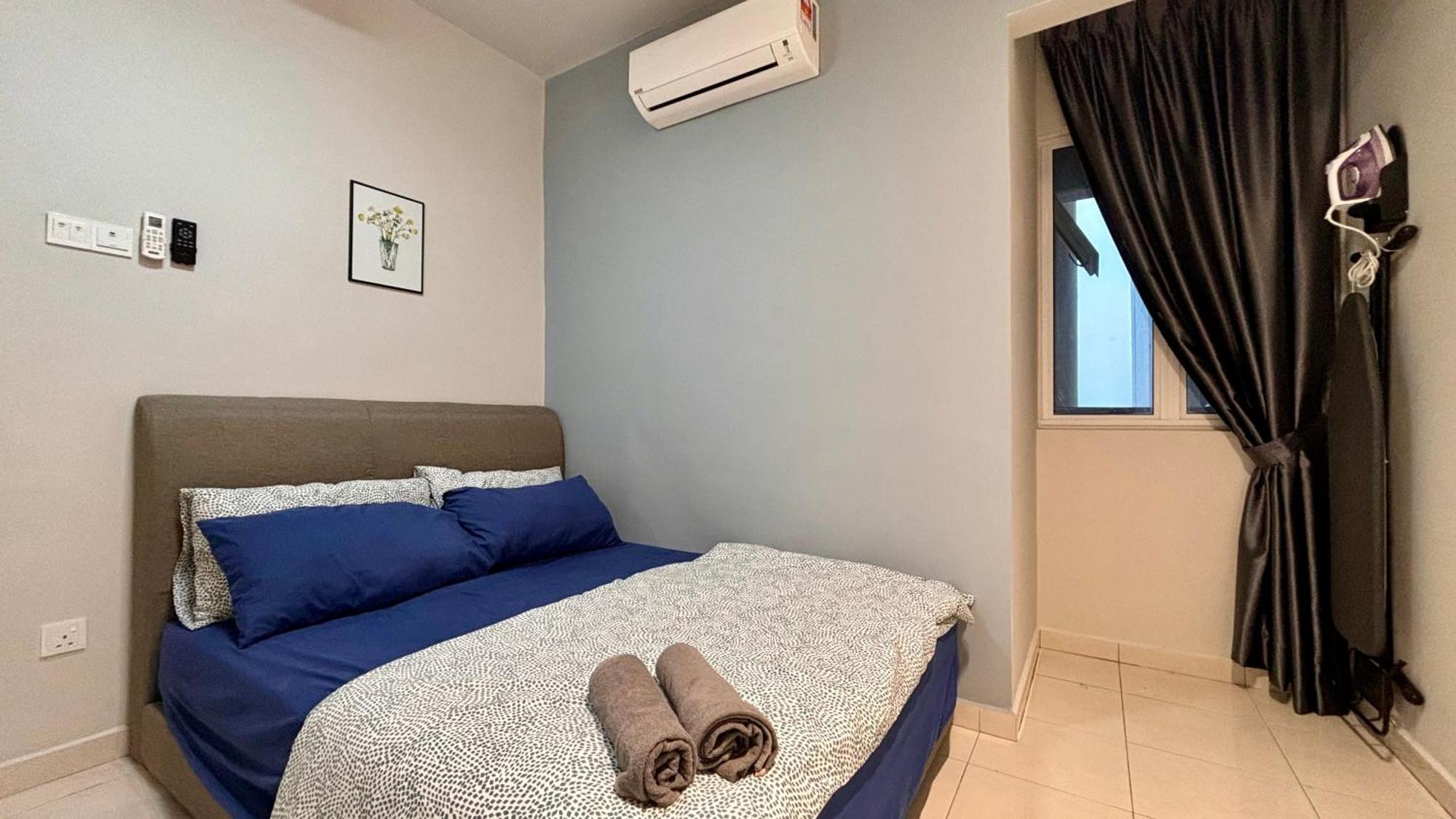 Pangsapuri Spacious House 4r 8pax Wifi-s Pic-airport