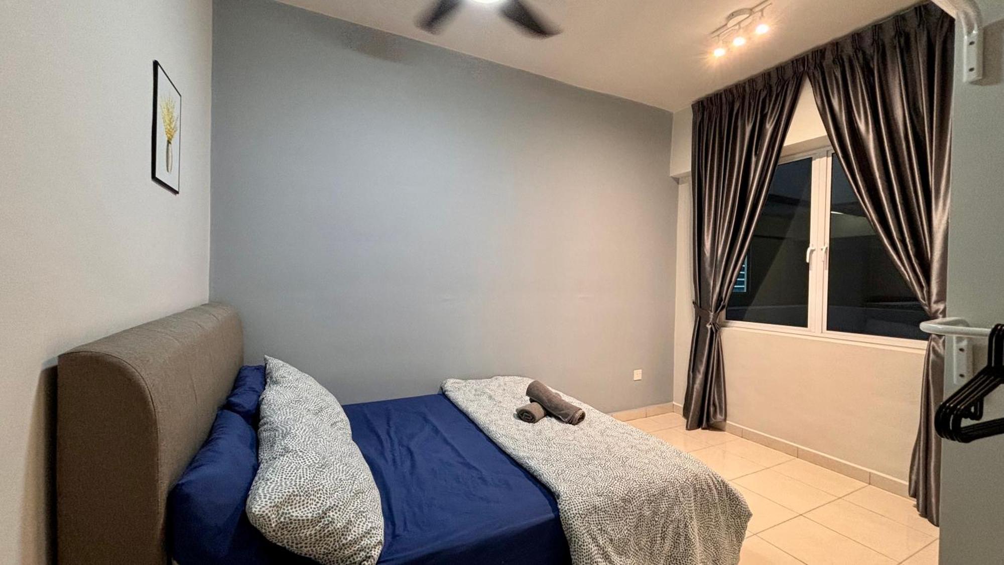 Pangsapuri Spacious House 4r 8pax Wifi-s Pic-airport Bayan Lepas